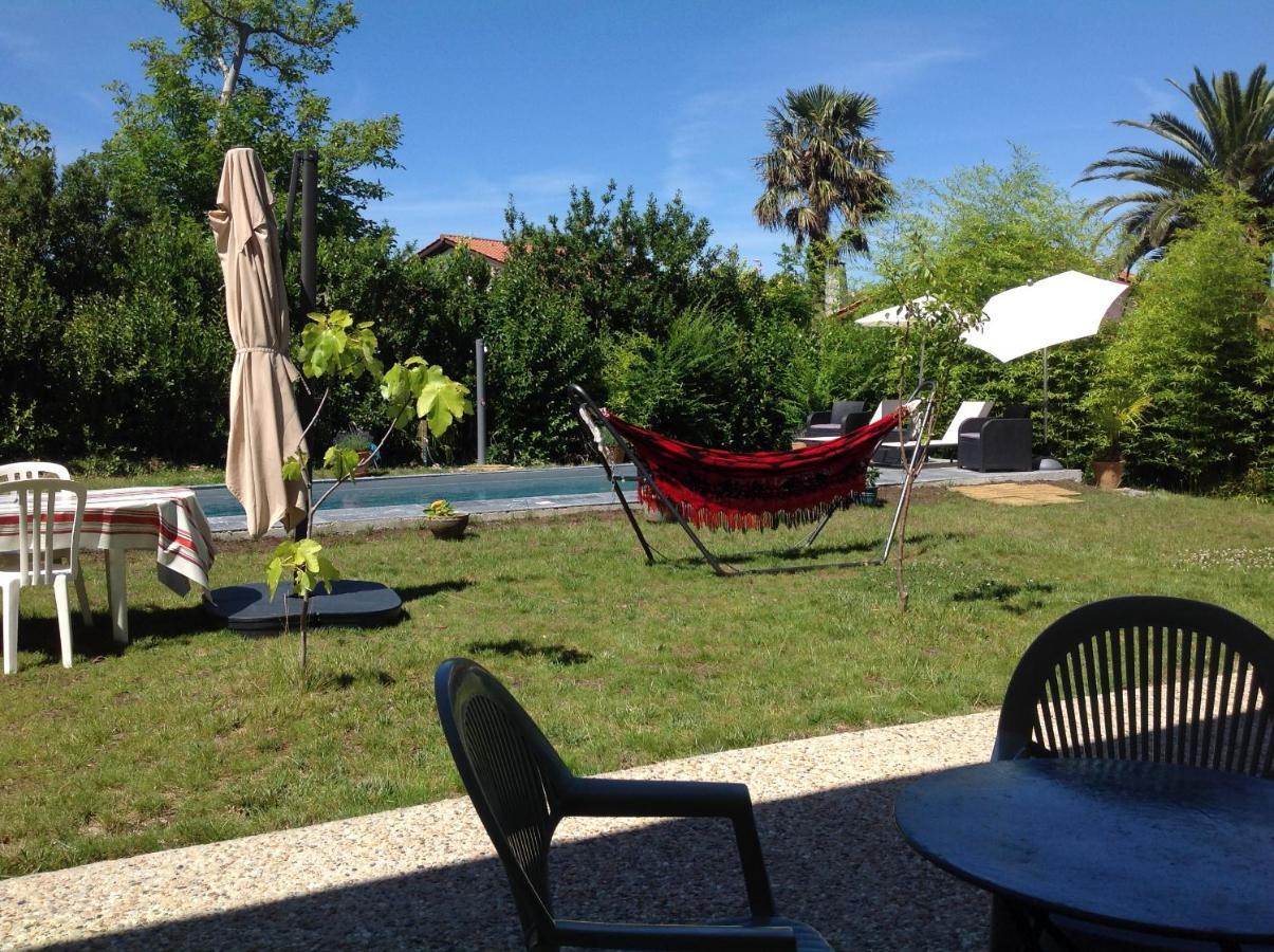 אונדאיי Appartement Avec Cuisine Et Grande Piscine Chauffee מראה חיצוני תמונה
