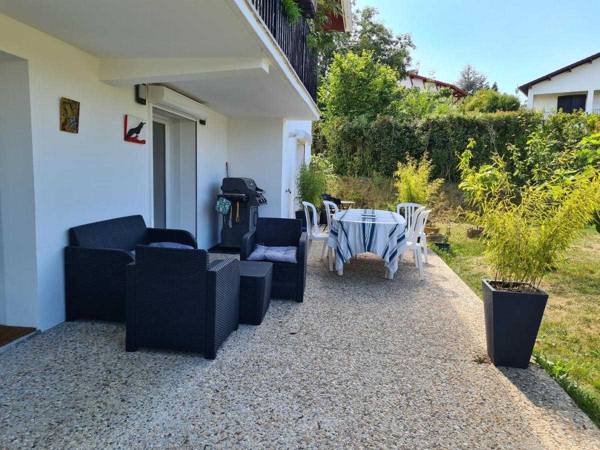אונדאיי Appartement Avec Cuisine Et Grande Piscine Chauffee מראה חיצוני תמונה